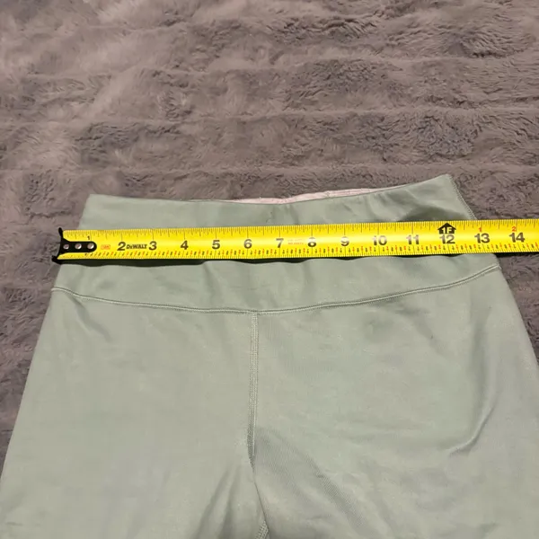 Reversible Sage Green Athletic Shorts Women’s Small Stretch Workout - Image 8