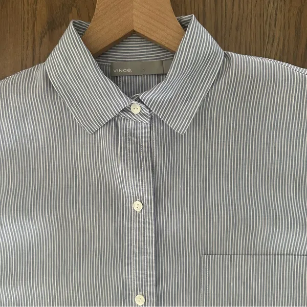 Vince Linen Blend Split Back Boxy Pinstripe Button Down Shirt Blue and White M - Image 3