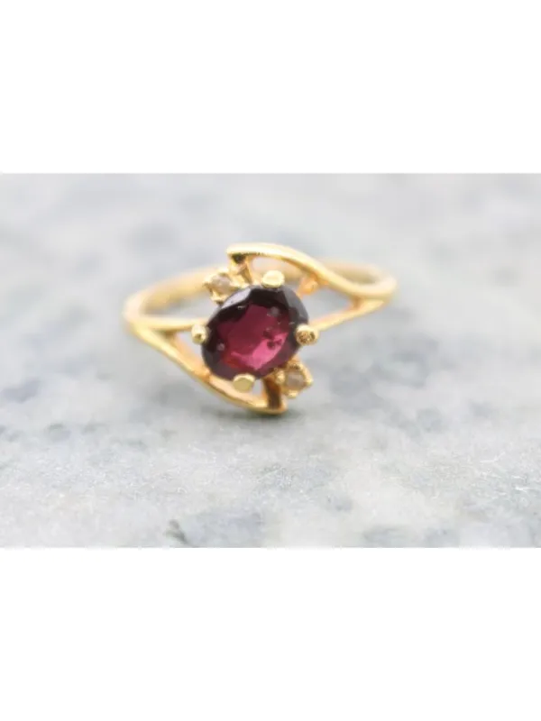 Amethyst Gemstone and Clear Rhinestones Ring Gold Tone Size 7.5 Elegant Dainty - Image 7