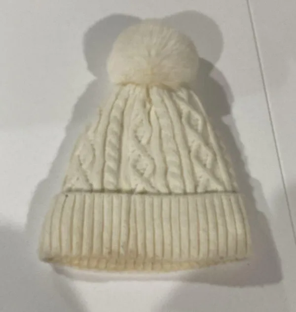 Ugg beanie - Image 2