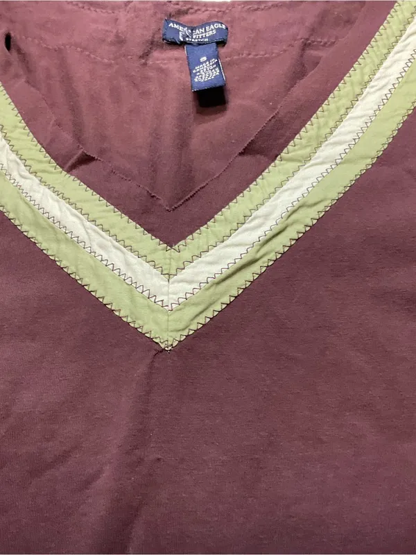 American Eagle Brown Green Chevron Trim V Neck Top Women/Jr Sz M Y2K - Image 3