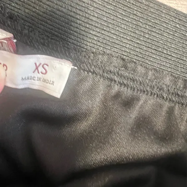 Y2K Hollister mini skirt - Image 5