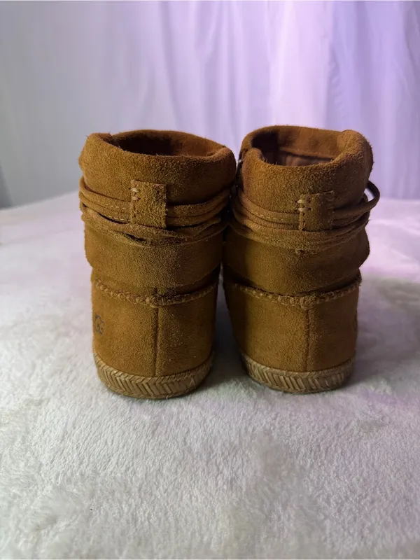 UGG Men's Chestnut/Tan Suede Ankle Boots - Image 9