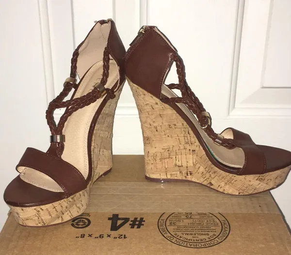Venus Brwn Cork Platform 5 1/4” Wedge Sandals Sz 7 - Image 3