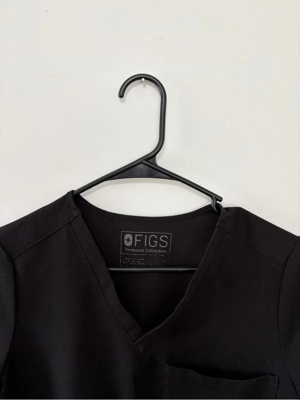 Figs Black Catarina One-Pocket Scrub Top - Image 3