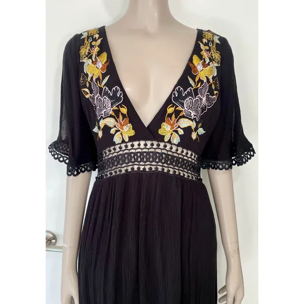 Lulu’s Puerto Vallarta Black Embroidered Maxi Dress - Image 7