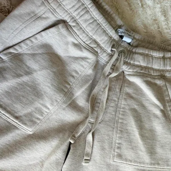 Calvin Klein Cargo Sweatpants - Image 3