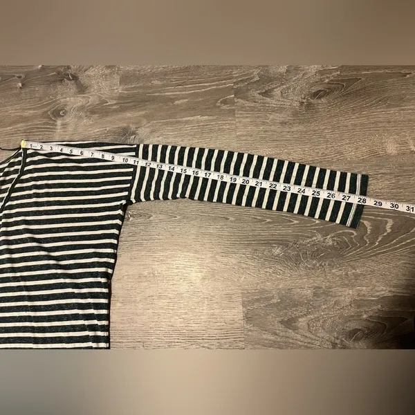 Free People Beach One Body Un Corp Green Striped Oversized Tunic Top Long Sleeve - Image 2