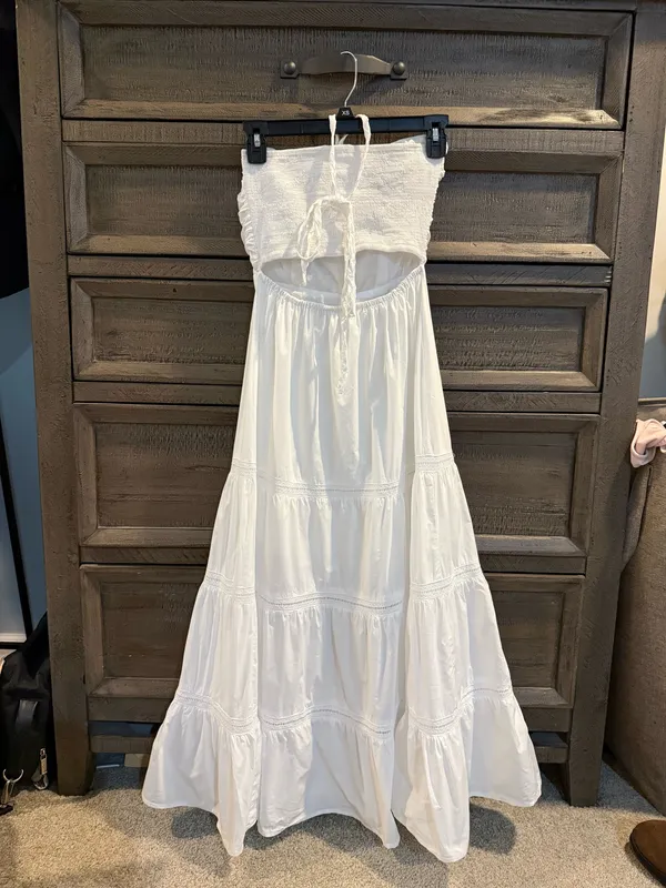 White Maxi Dress Baby Pink Brand - Image 4