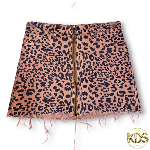 We The Free by Free People “Zip It Up” Leopard Print Mini Skirt – Size 26 - Image 2