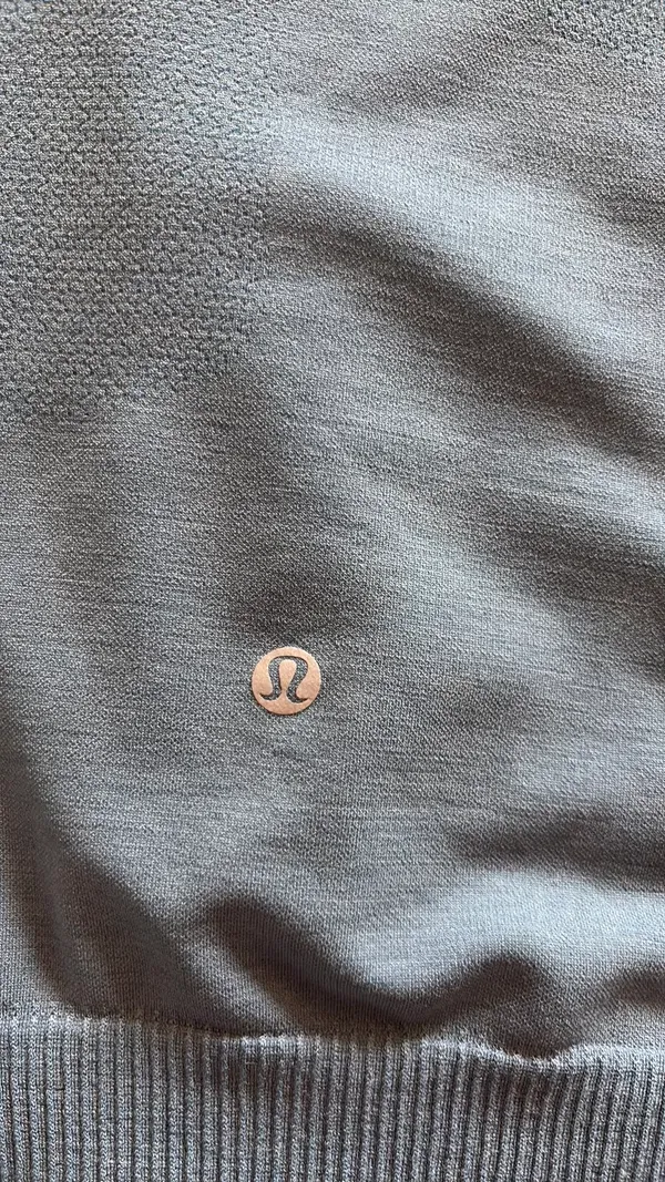Lululemon Shirt Size 4 - Image 3