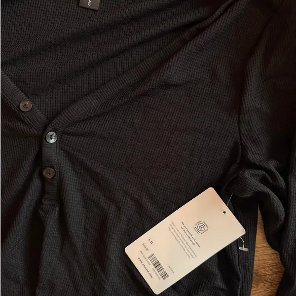 Athleta Lounge Top Size Large Black Waffle Knit Henley Soft Cozy Travel Layering - Image 3
