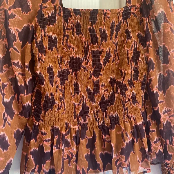 Nine West size medium brown purple floral sheer smocked long sleeve blouse - Image 6
