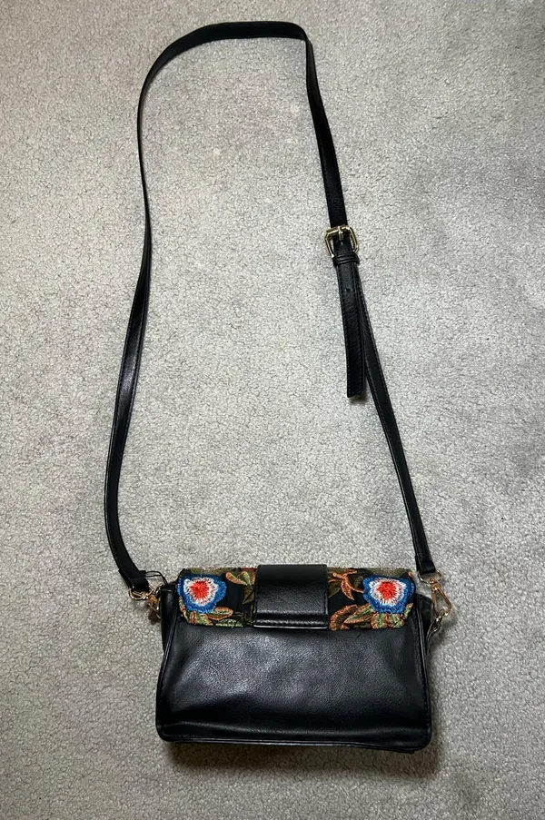 Lulus Petal Lined Path Black Embroidered Purse - Image 3