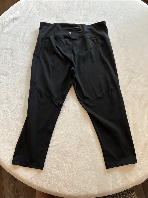 C9 by Champion Black Capri Leggings- Size Large - Image 2
