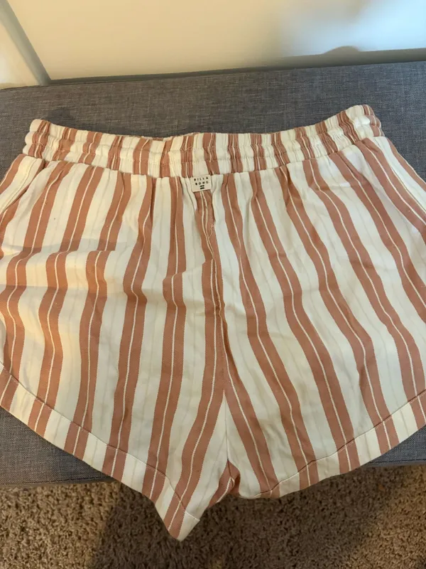 Billabong Striped Shorts - Image 2