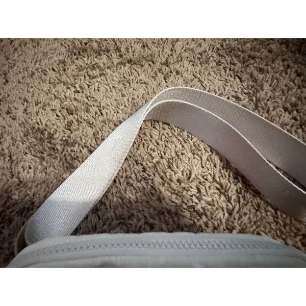 Lululemon Everywhere Belt Bag 1L White‎ Opal Crossbody Waist Bag - Image 3