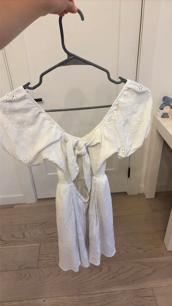 Hollister White Babydoll Dress - Image 4