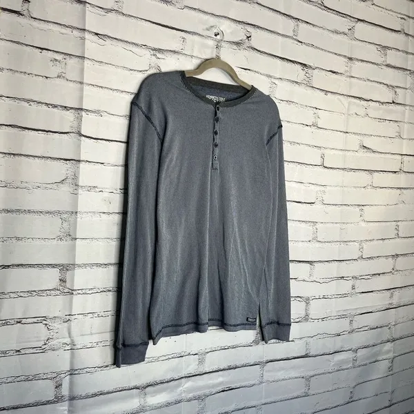 Kenneth Cole Reaction Gray Long Sleeve Tee 1/4 Button SZ XL Relaxed Loose Fit - Image 2