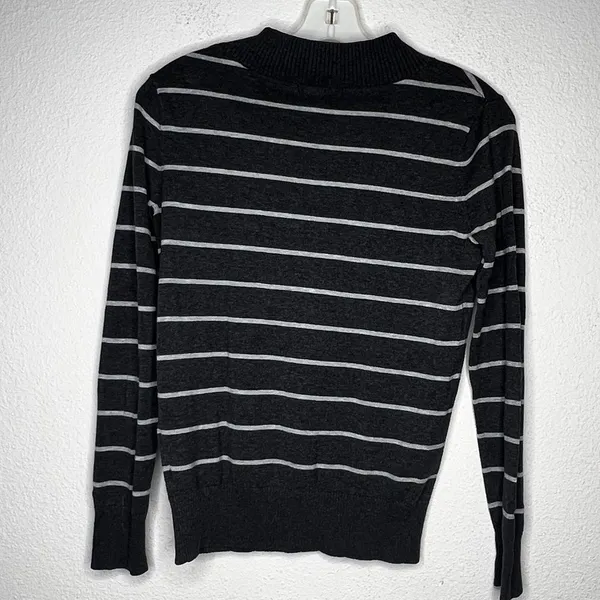 Gap Sweater‎ - Image 4