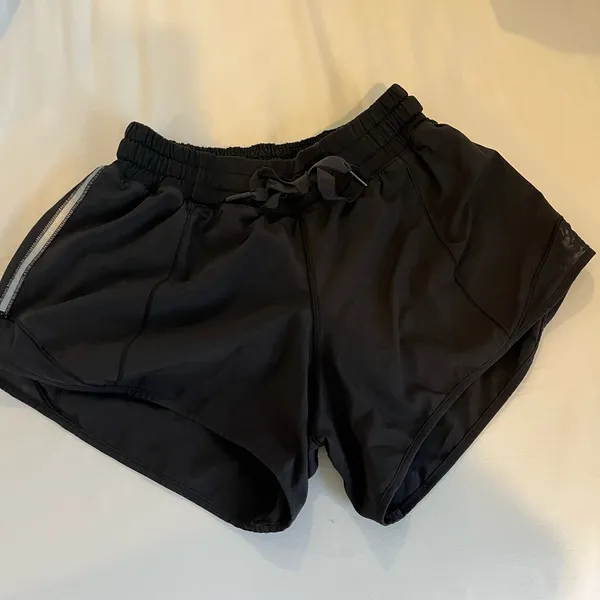 Lululemon Hotty Hot Drawstring Shorts - 4” - size 4 - Image 4