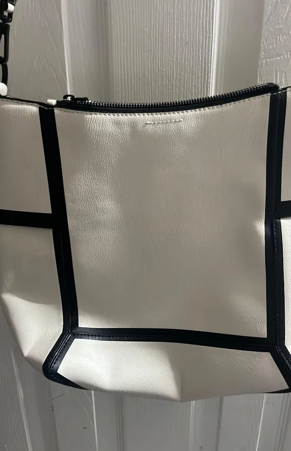 Calvin Klein Purse /Handbag - Image 2