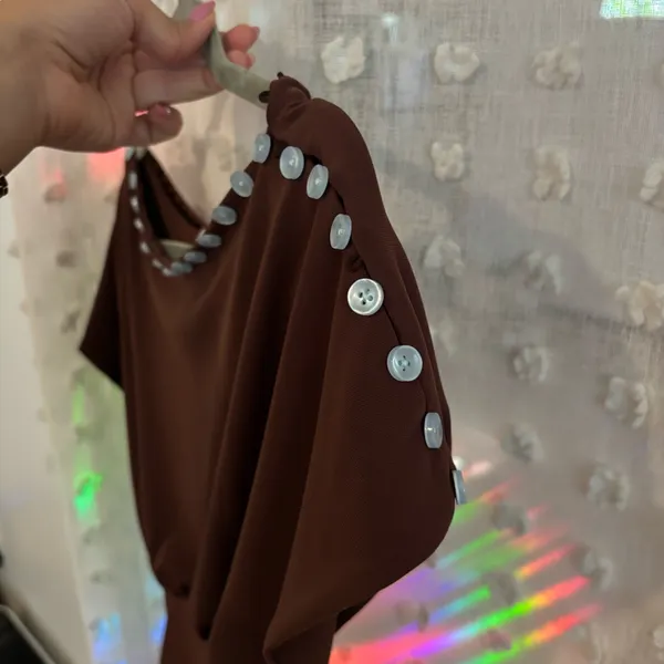 Era Me Brown Button Top Size XS - Image 3