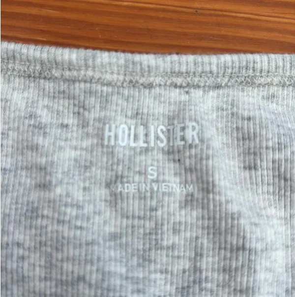 Hollister grey long sleeve top - Image 3