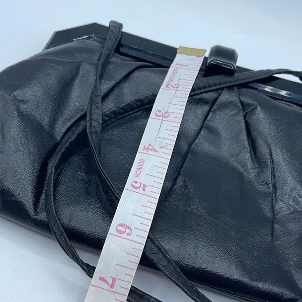 Vintage Holiday Fair 1981 faux leather shoulder bag or clutch. Hong Kong. - Image 11