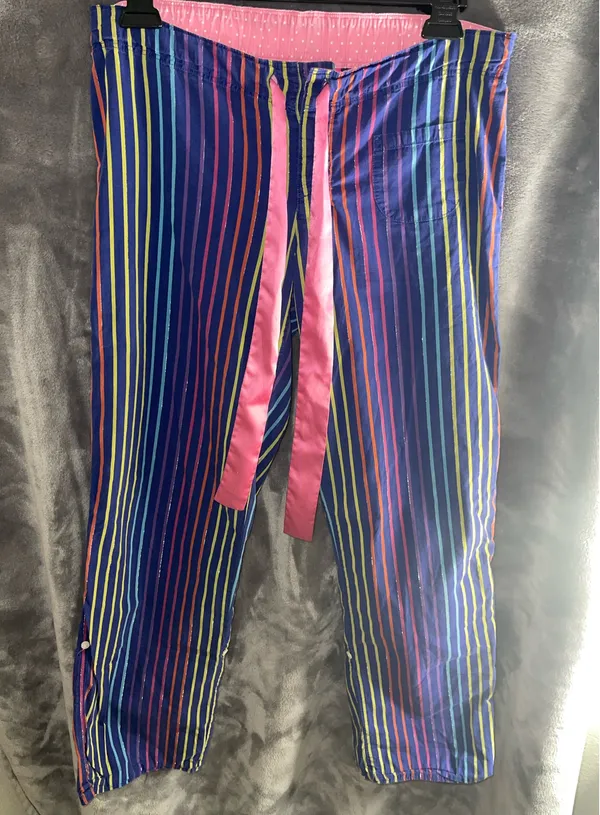 VS Pink Pants Victoria's Secret Y2K - Image 2
