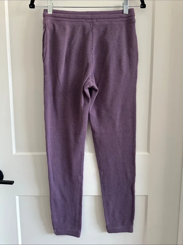 Aritzia TNA waffle purple sweatpants Size XS - Image 3