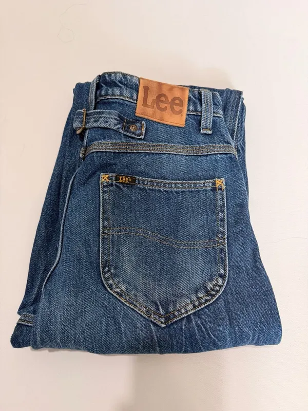 Lee Vintage Modern High Rise Relaxed Stovepipe Jeans - Image 2