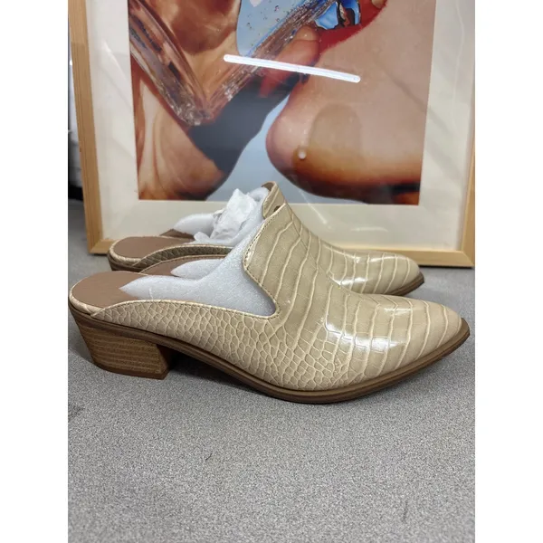 NIB Chinese Laundry 7.5 Marnie Sky Croco Beige Slip On Heeled Pointed Toe Mules - Image 4