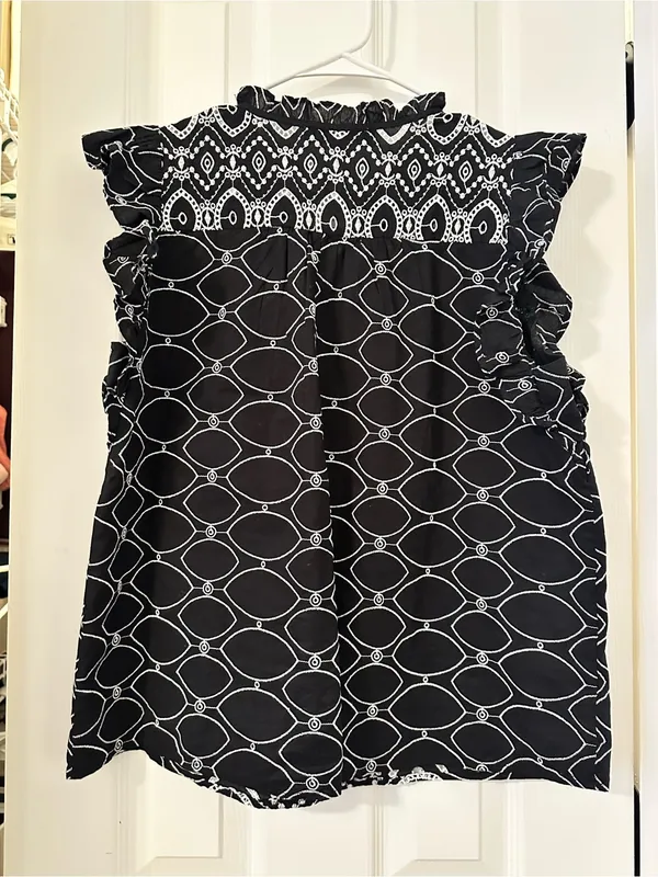 LOFT Black & White Geometric Ruffle Sleeve Blouse - Image 5