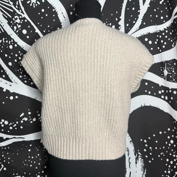 Sincerely Jules Cream Sweater Vest Sz M - Image 4