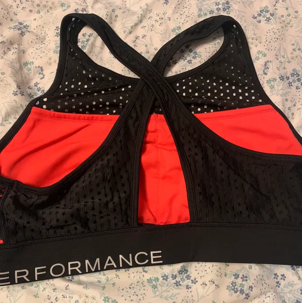 Calvin Klein Sports Bra plus Free Gift - Image 2
