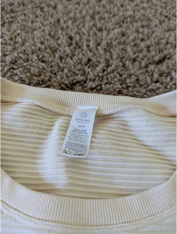 Aerie offline top - Image 4