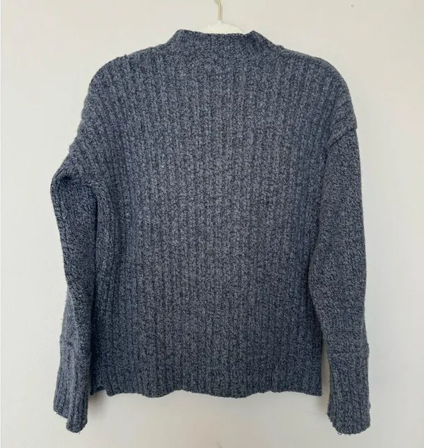 Smartwool sweater - Image 4