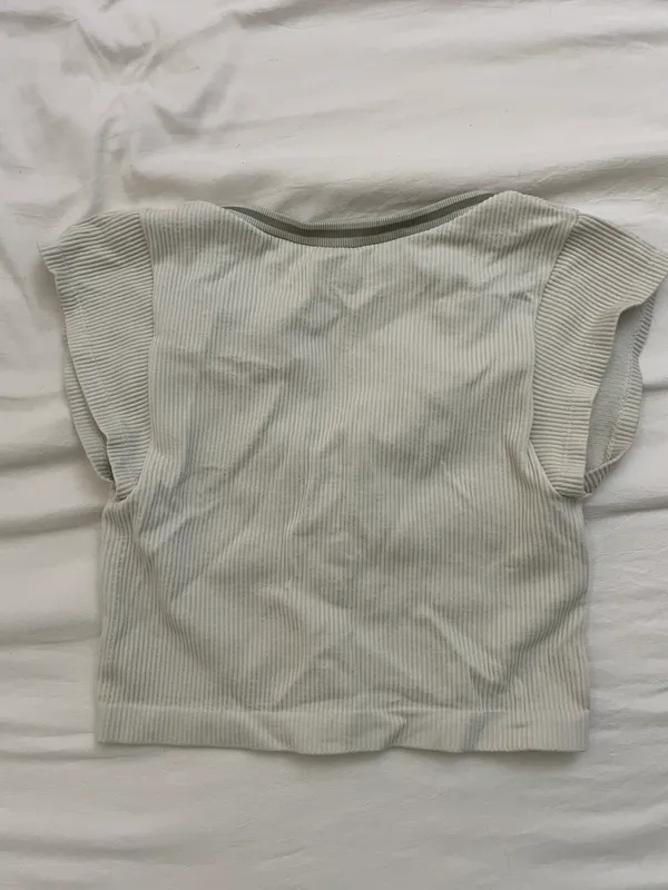 Urban Outfitters Seamless Crop Top - Image 3