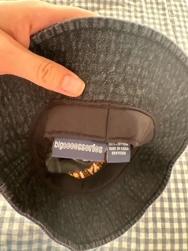 St. John Fisher Bucket Hat Black - Image 2