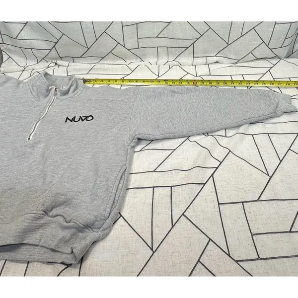 Nuvo‎ Cropped Quarter-Zip Sweatshirt High Collar Embroidered Gray Womens Size M - Image 9