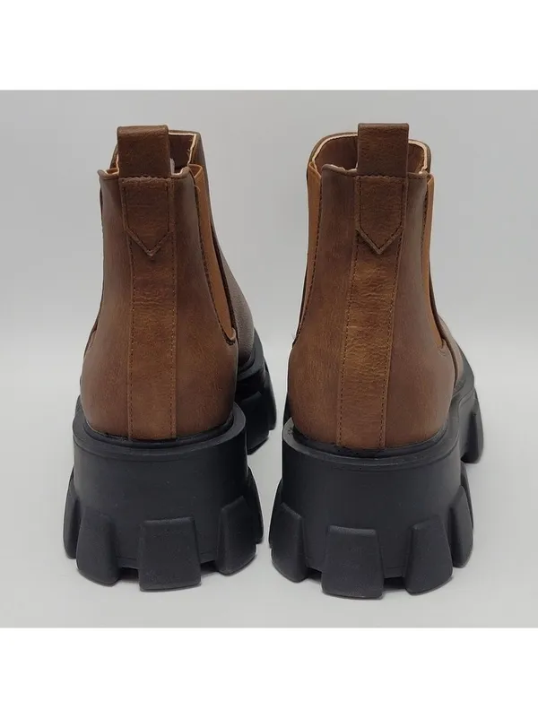 Tinstree Women's Chunky Platform Chelsea Slip On Lug Sole Boot Size 9.5 Brown - Image 4