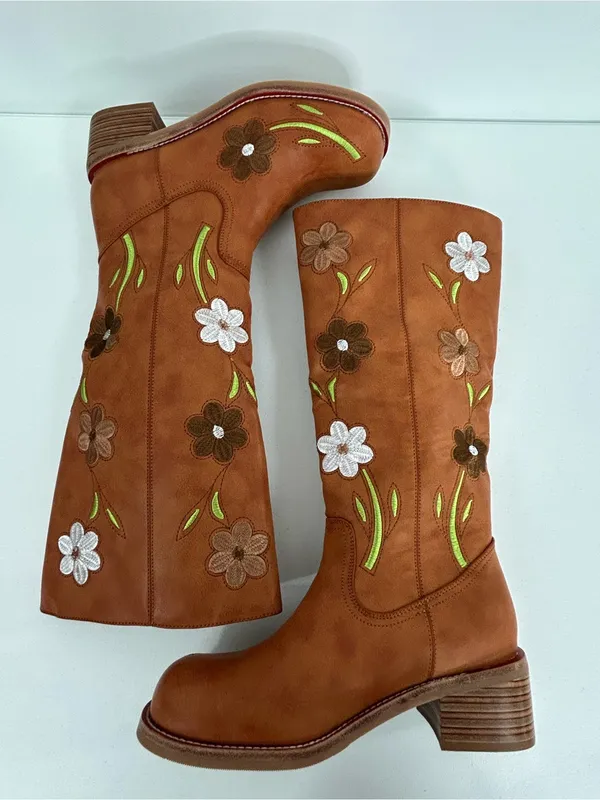 VBDB Brown Floral Embroidered Women’s Knee High Boots Size 9 NIB - Image 7