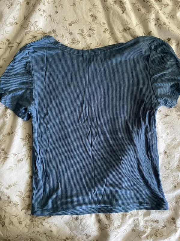 Soft blue Tee Size M - Image 4