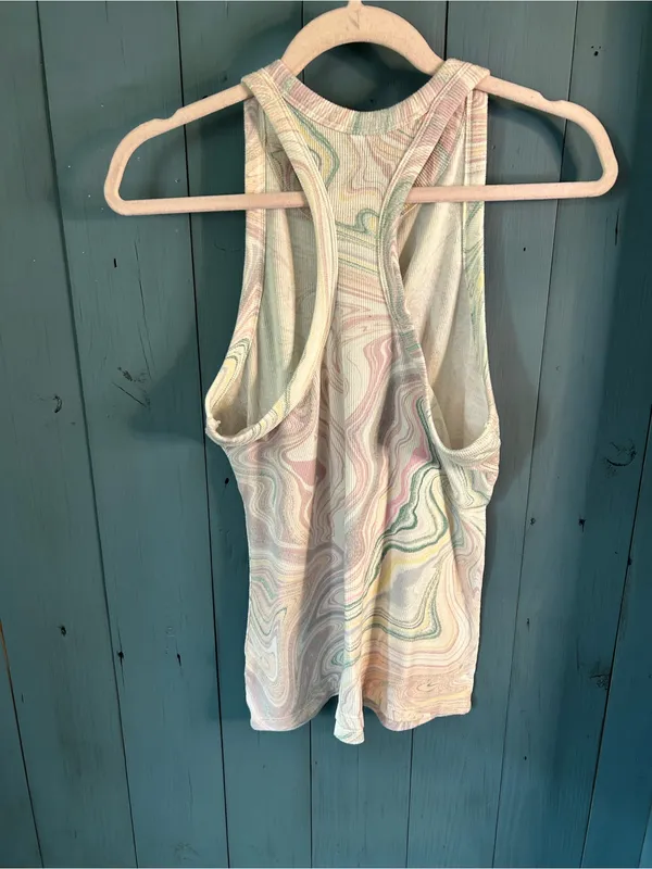 Old Navy Women's Pastel Marble-Print Racerback Tank Top | Size Large Summer - Image 3