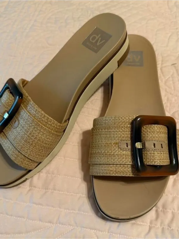 Beige Slide Sandal with Tortoiseshell Buckle Tan Size 9 - Image 2