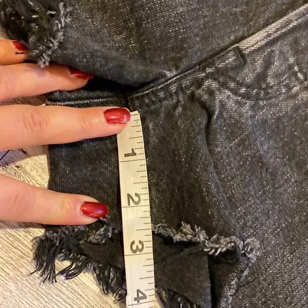 Levi’s 501 Button Fly Cut Off Jean Shorts Women’s Size Waist 25 Black - Image 15