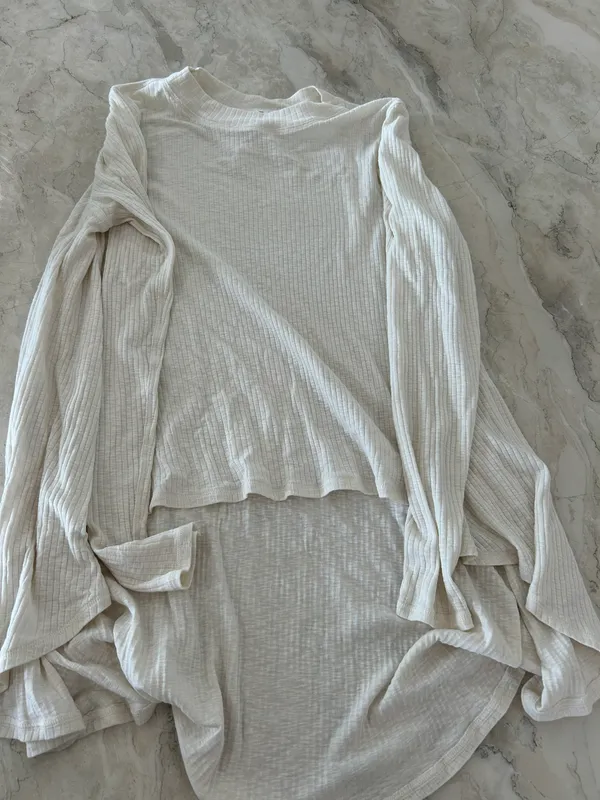 Sweater - Image 3