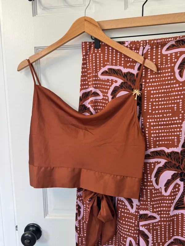 Joie NWT wide leg pants and crop top outfit set - Image 2