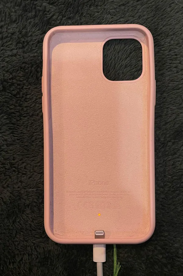 iPhone Apple 11 Pro Case Charging - Image 2